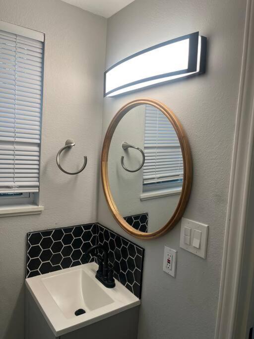 Cozy 1 Bed Close To Downtown Houston Exteriör bild